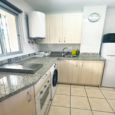 La Perla & Pool Apartament *