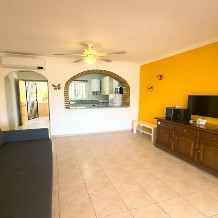 La Perla & Pool Apartment Benalmadena